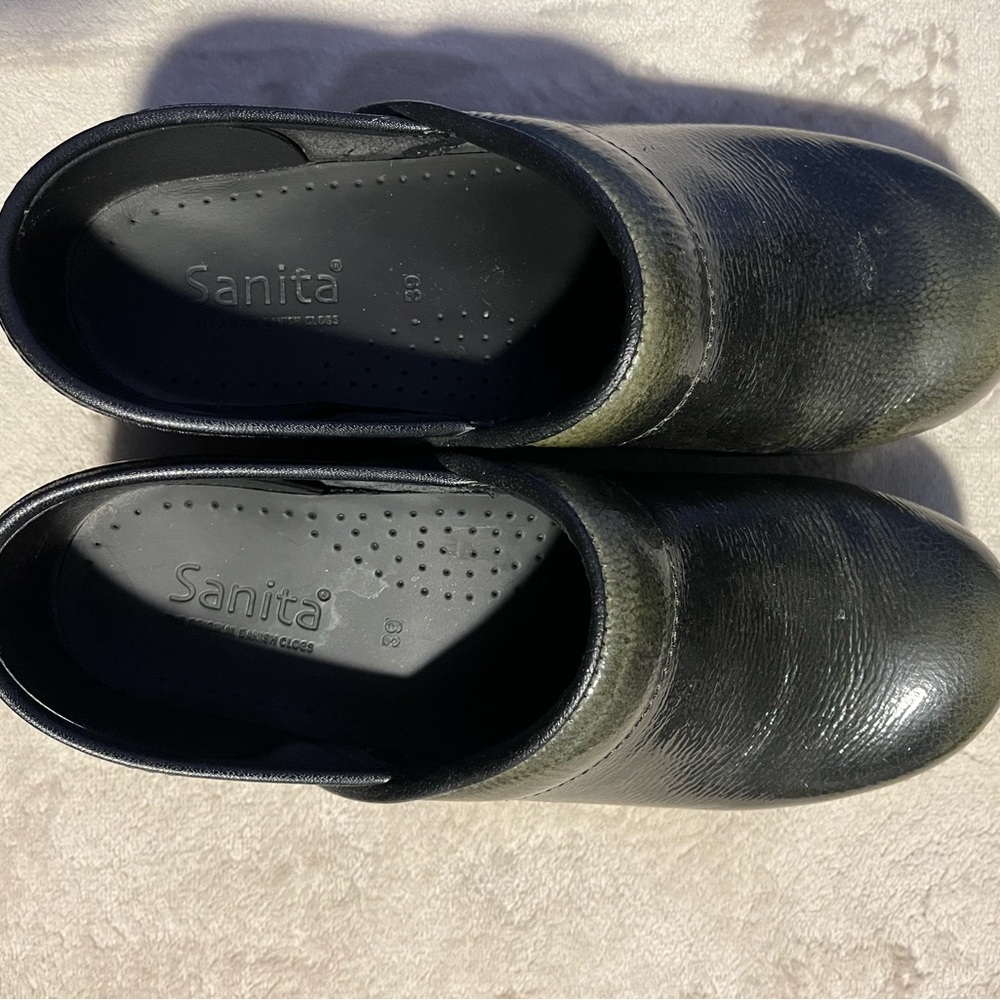 Like new just not my color Barely worn